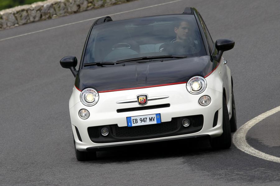  Fiat Abarth 500C 2011 года  (фото 21 из 49)